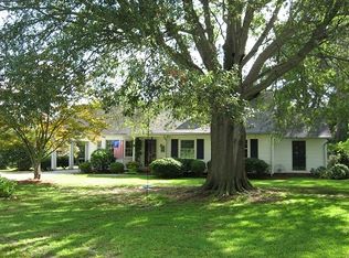 314 N Bay St, Rose Hill, NC 28458