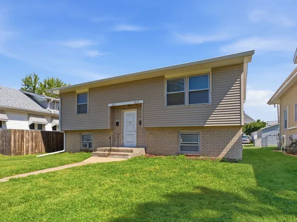 1617 29 1/2 St, Rock Island, IL 61201