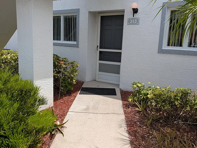 313 Ocean Park Ln #V95 — Photo 1