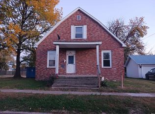 317 W Alton St, Bicknell, IN 47512