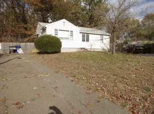 172 Keddy St, Springfield, MA 01109