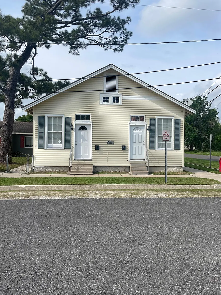Building Photo - 419 Cook St #1