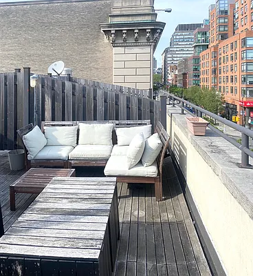 Rented by Compass | media 22