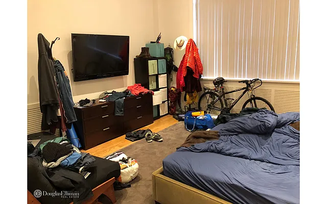 Rented by Douglas Elliman | media 16