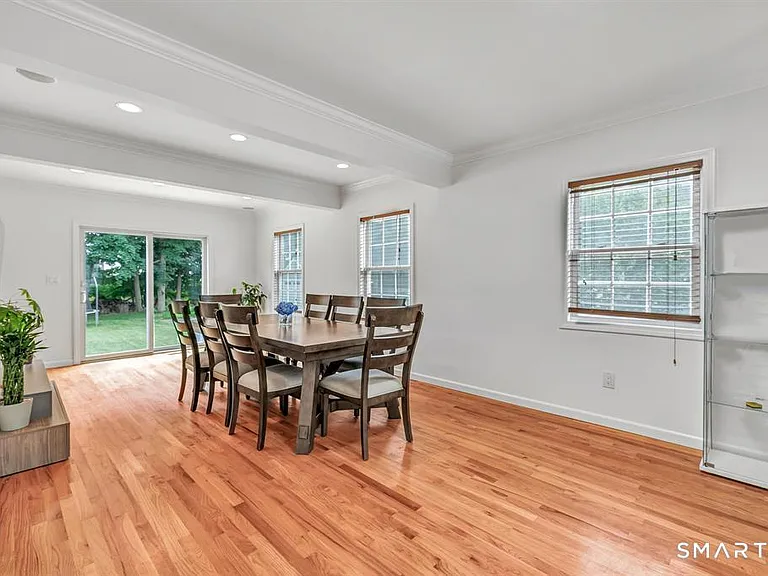 171 Henderson Rd — Photo 14