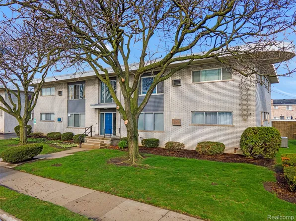 4820 Briarwood Ave APT 4, Royal Oak, MI 48073