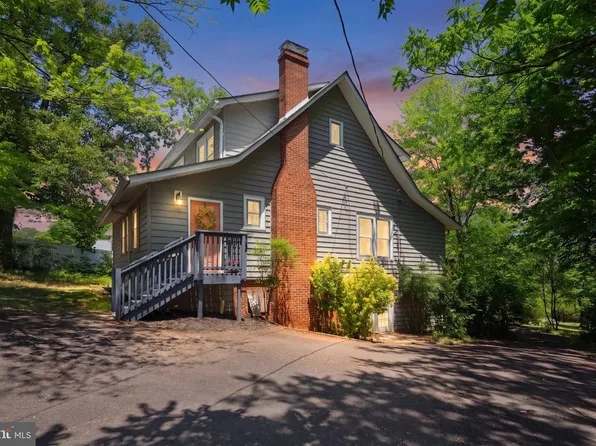 293 Caroline St, Orange, VA 22960
