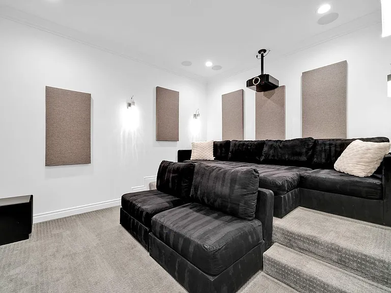 4819 N 68th Pl — Photo 32