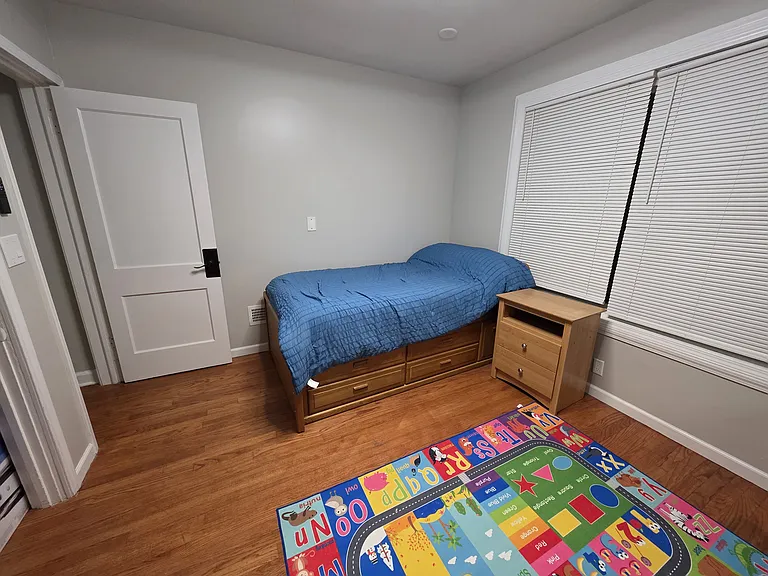2731 Iowa St — Photo 34