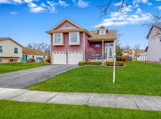 1910 McCormick Ln, Hanover Park, IL