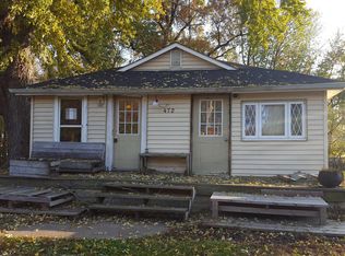 472 Boatway Ln, East Moline, IL 61244