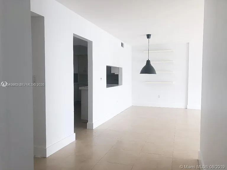 199 Ocean Lane Dr #505 — Photo 4