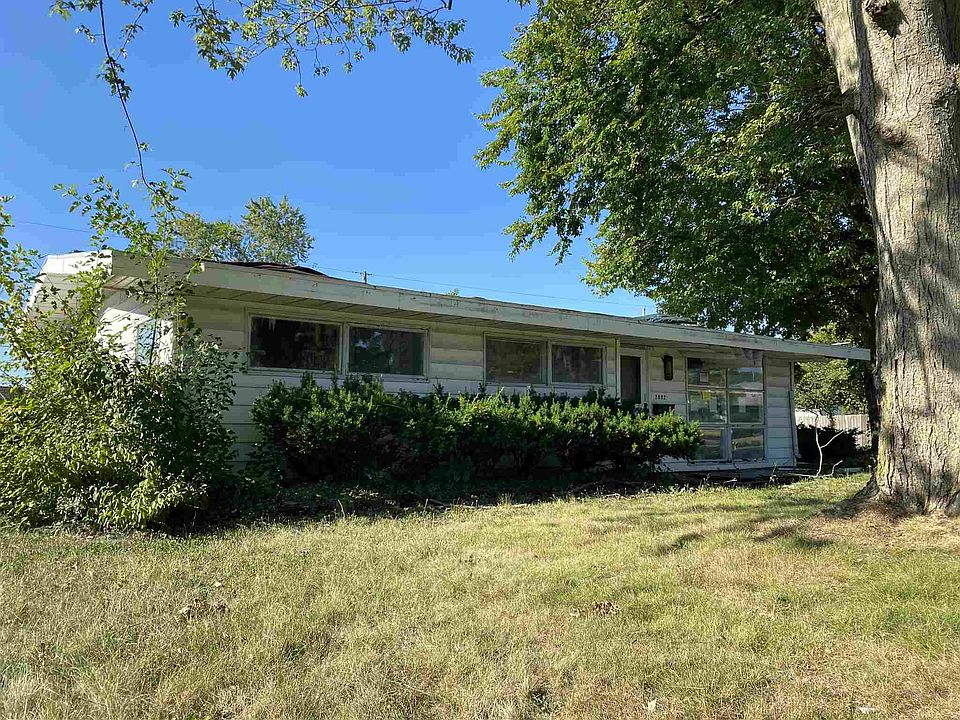 2nd image of 2802 Dodge Ave