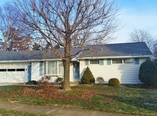 700 Harpur Dr, Endwell, NY 13760