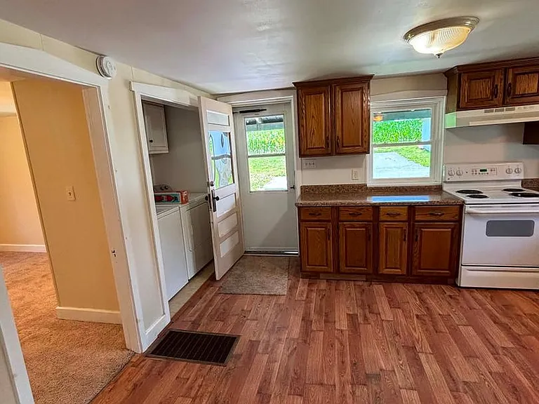 2900 Compass Rd — Photo 7