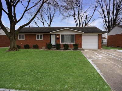 11208 Plumridge Blvd, Sterling Heights, MI, 48313