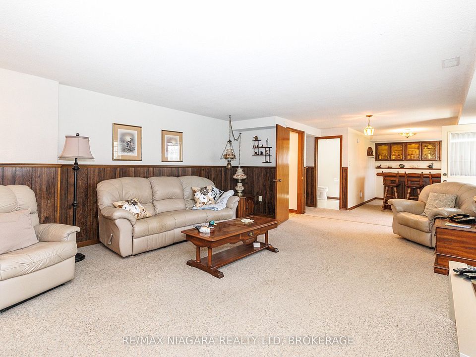 22nd image of 4409 Latina Cres