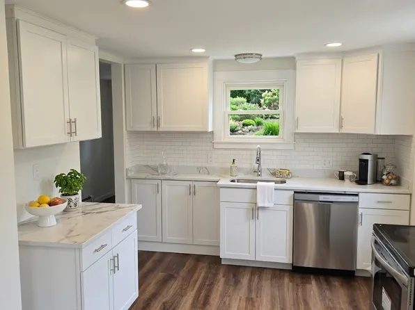 101 Ararat St, Worcester, MA 01606