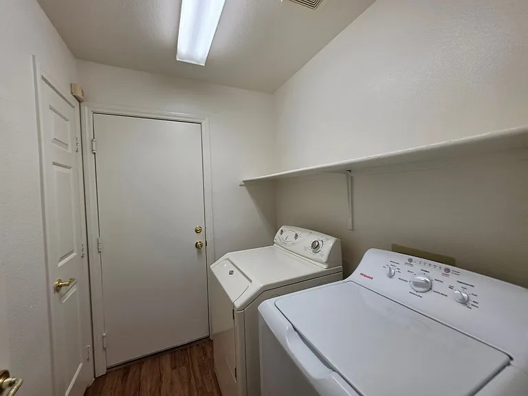 1641 Eagle Peak Way — Photo 28