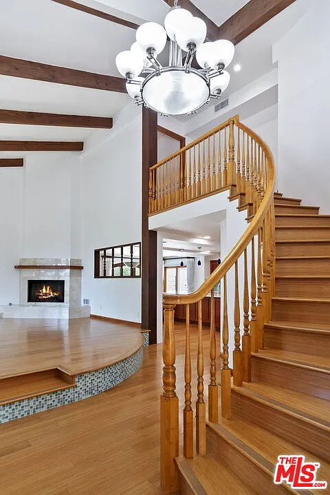 4 bed, 3.5 bath, 3121 sqft, $10,000 — Photo 4