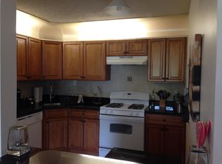 266 Hampshire Ct, Piscataway, NJ 08854