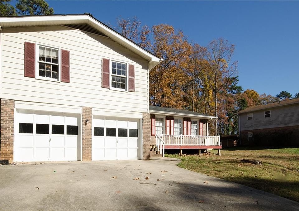 1st image of 2621 Bailey Dr