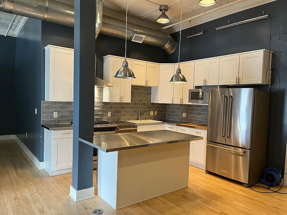 1st image of 504 Shoup Ave APT 220