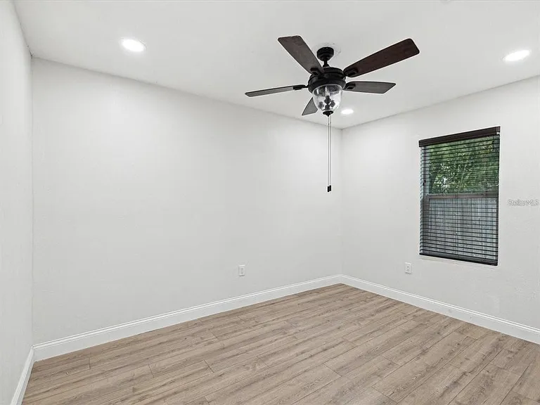 1008 E Norfolk St — Photo 34