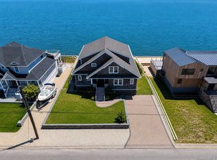 21 Shinnecock Rd, East Quogue, NY 11942