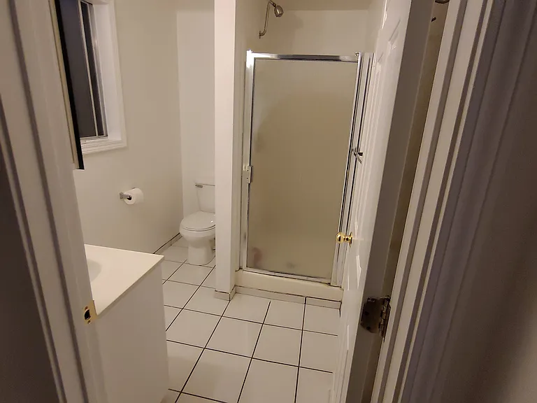 Bathroom & Shower