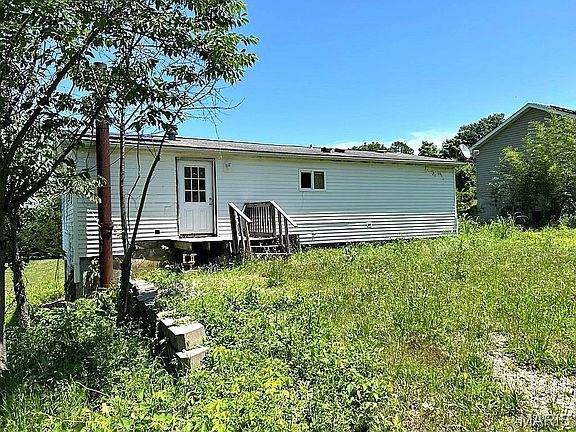 4th image of 571 Hannah Ln