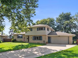 1504 Roosevelt Ave, Racine, WI 53406