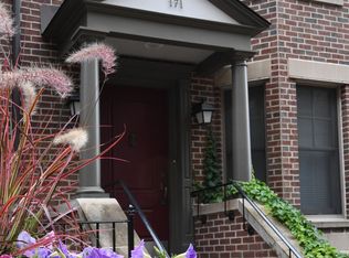 171 Ashley Mews, Ann Arbor, MI 48103