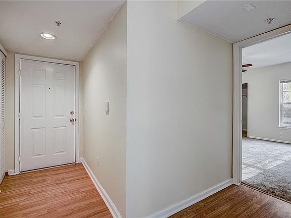 5th image of 725 Crest Pines Dr APT 418