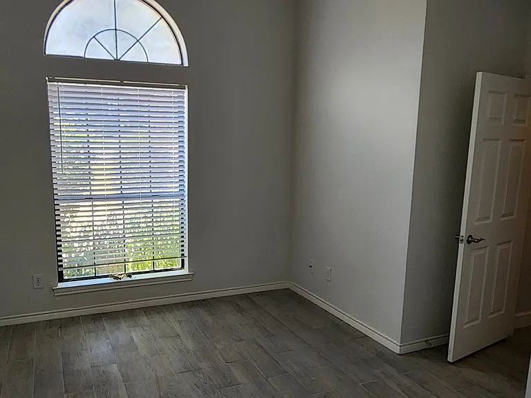 2318 Southbay Cir — Photo 19