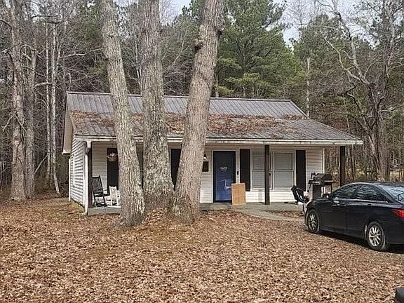 3rd image of 125 Valley Rd