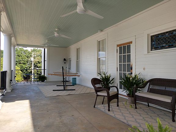 Tenant Common area - this second floor porch in the back of the house has a great view.