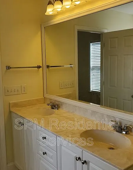 2622 Ravens Glass Ct — Photo 14