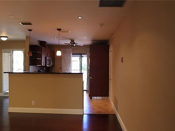 3rd image of 7047 Marlberry Ln