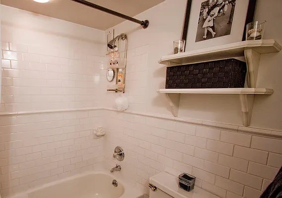 Sold by ROOM Real Estate | media 7