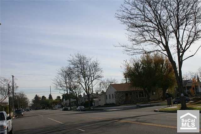 1st image of 4971 Stevely Ave