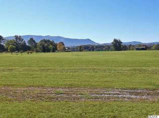 Junior Williams Rd, DANDRIDGE, TN 37725