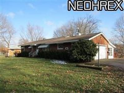 2nd image of 4759 Panay Dr