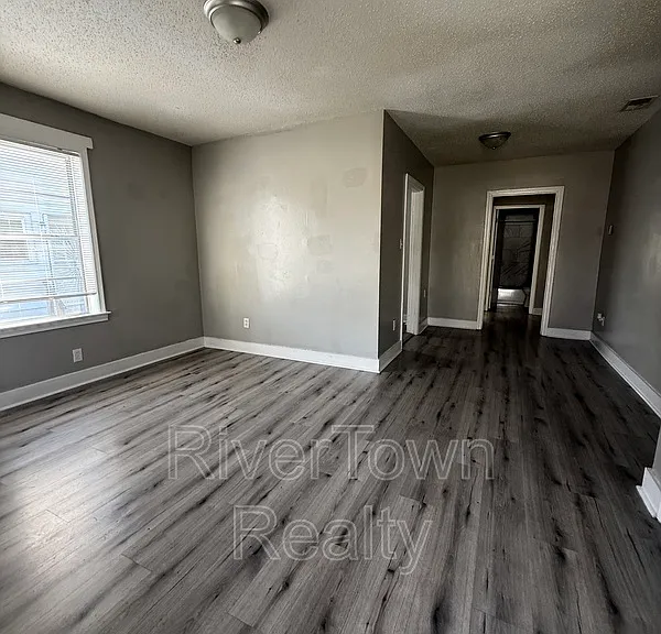 3757 Fairmont Ave — Photo 1