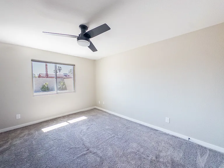 1712 N Longmore St — Photo 15