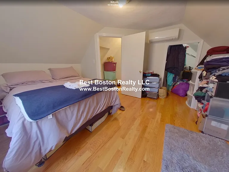 942 Broadway #2 — Photo 7