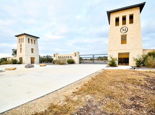 104 Oryx View Dr, Harper, TX 78631