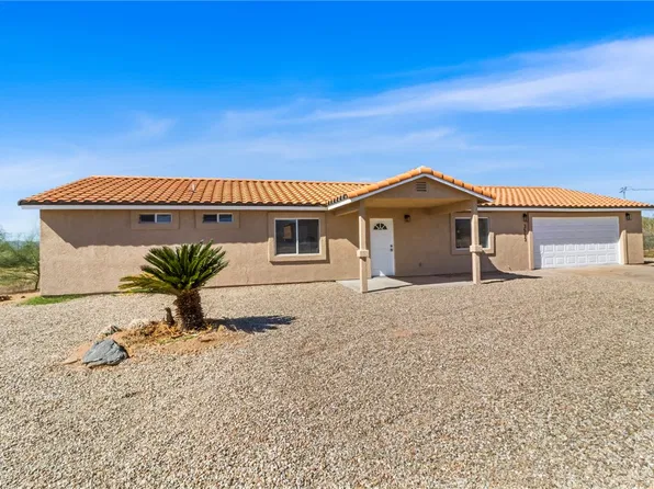 3593 N Maverick Road, Golden Valley, AZ 86413