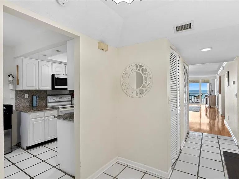 2900 Gulf Blvd #211 — Photo 22