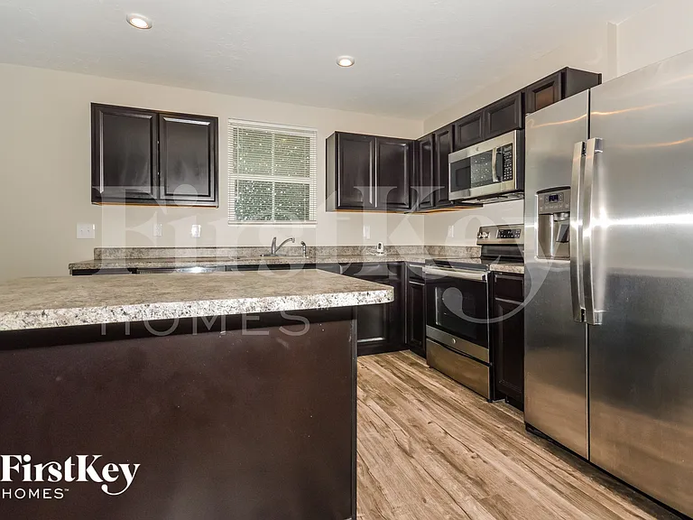 13851 N Mardenis Dr W — Photo 5
